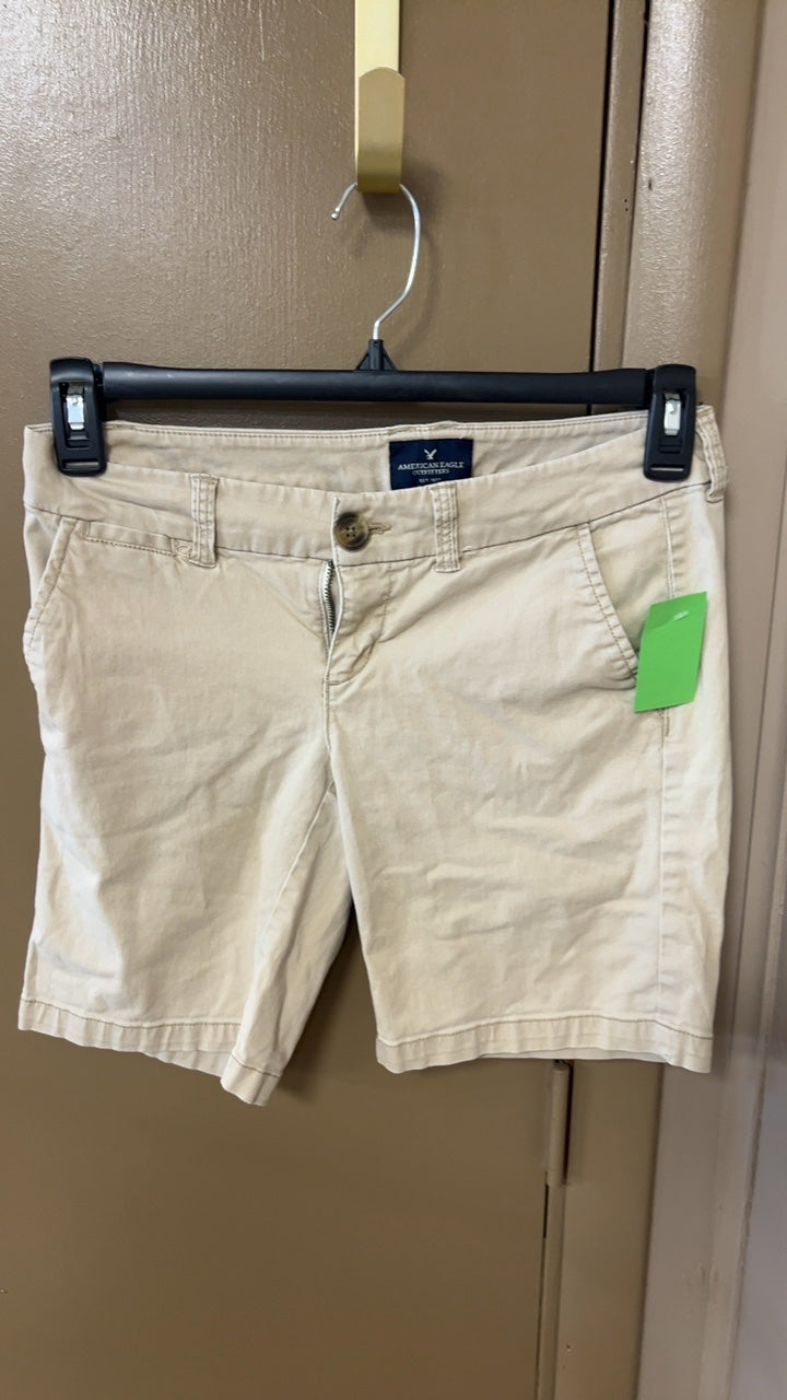 American Eagle Shorts 0 Beige