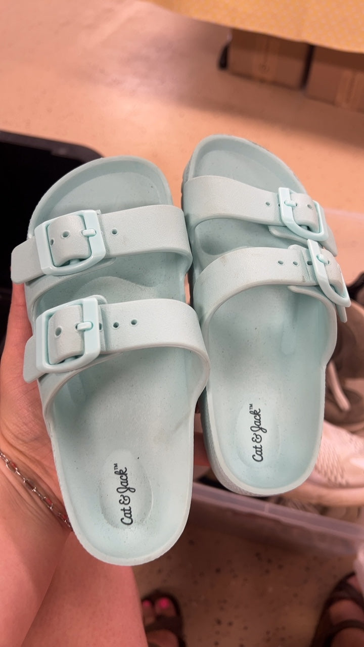 Cat & Jack Sandals Youth 13 Light blue