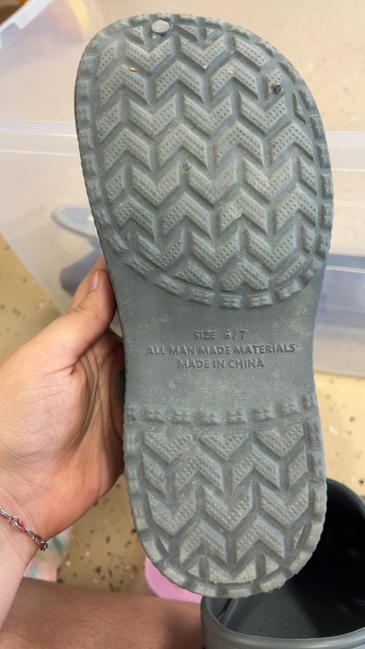 Slippers 6/7 Gray