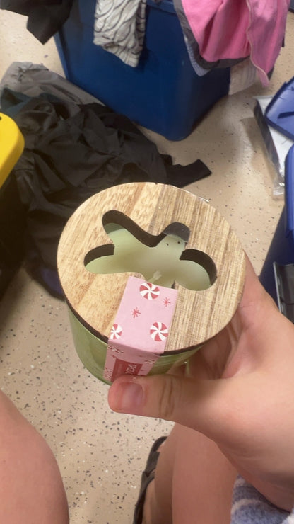  Candle Light Green