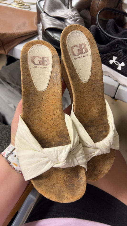Gianni Bini Sandals 8.5 Beige