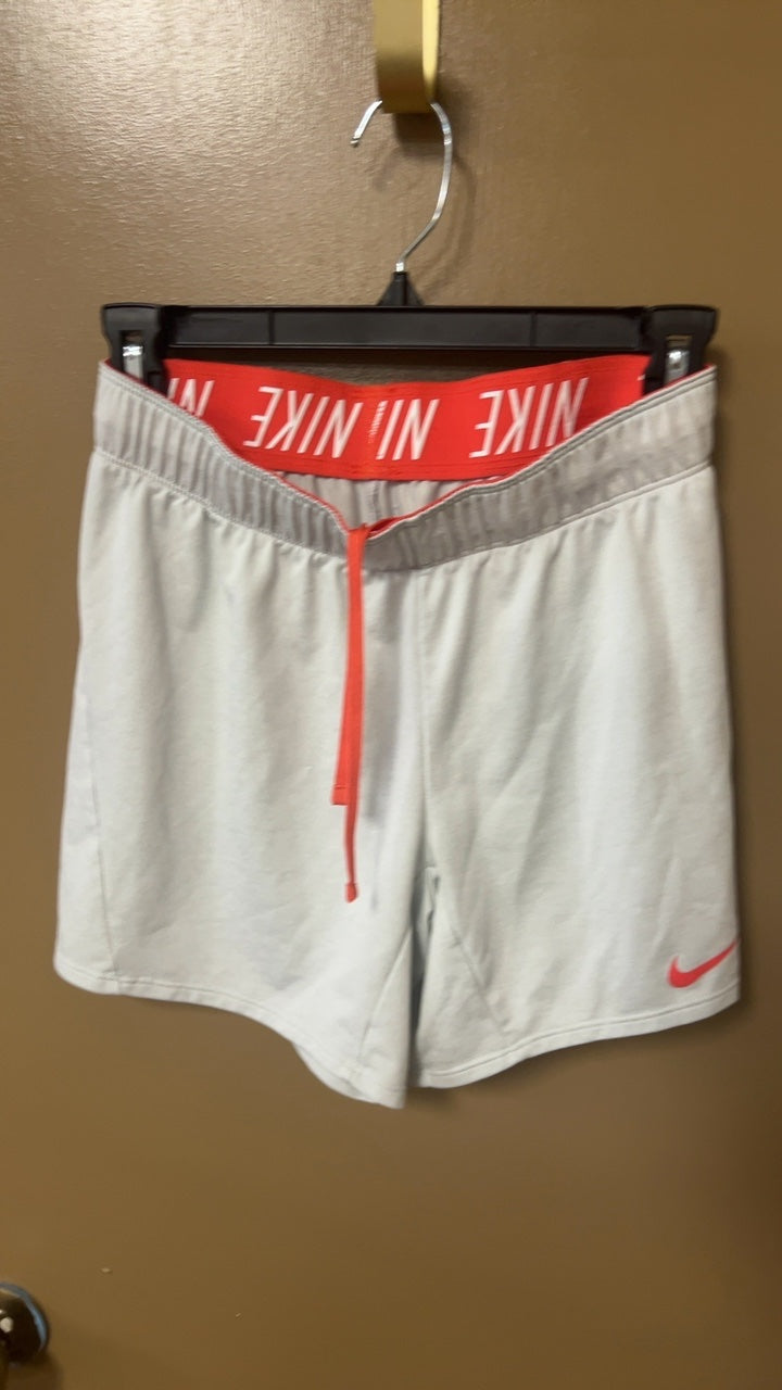 Nike Shorts XS Beige
