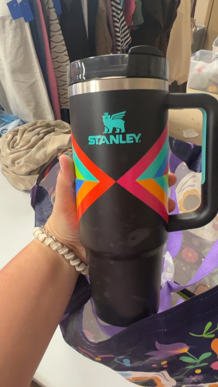 Stanley Travel Mug Black with multicolor geometric pattern