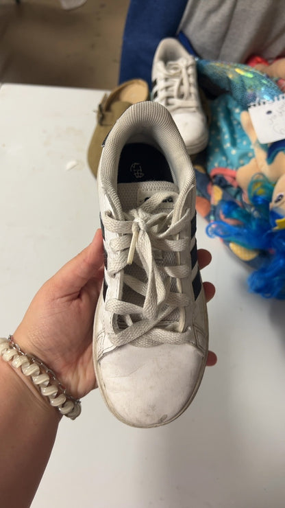 Adidas Sneakers Youth 13.5 White with black accents