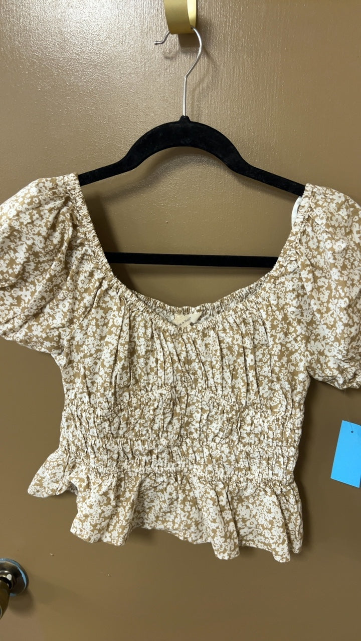 Top Medium Beige with white floral pattern