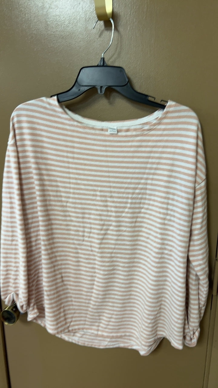 Top Large Pink and White