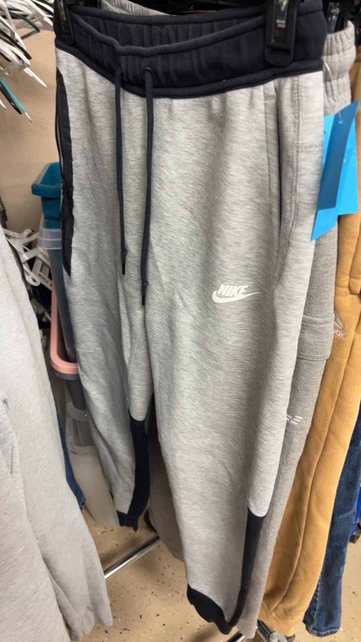 Nike Sweatpants MENS MEDIUM Gray with black accents
