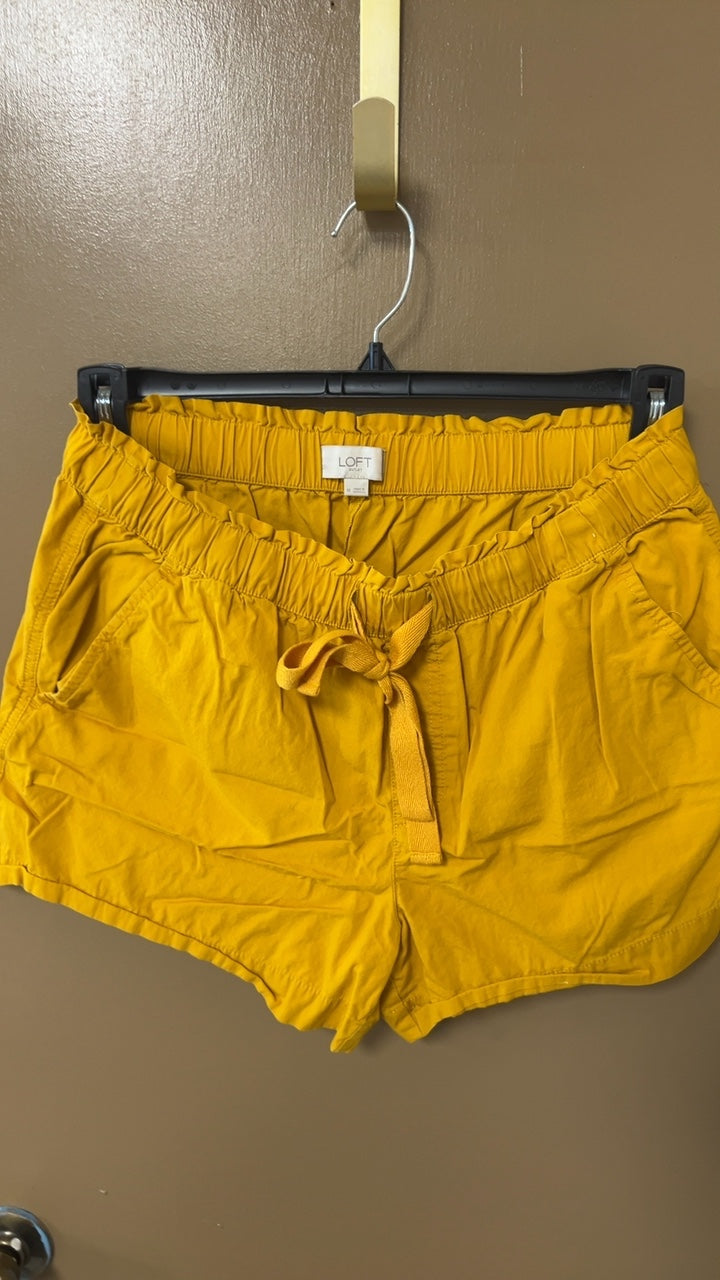 LOFT Shorts Medium Yellow