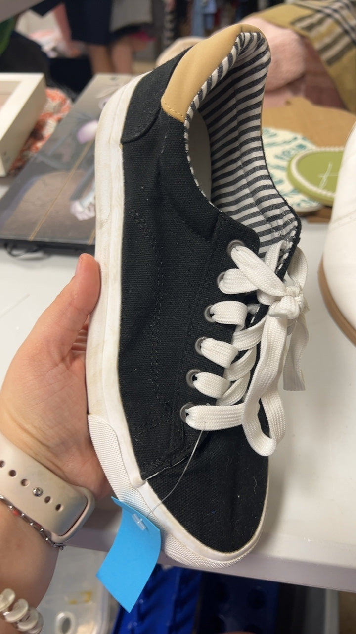 Sneakers 8 Black and beige