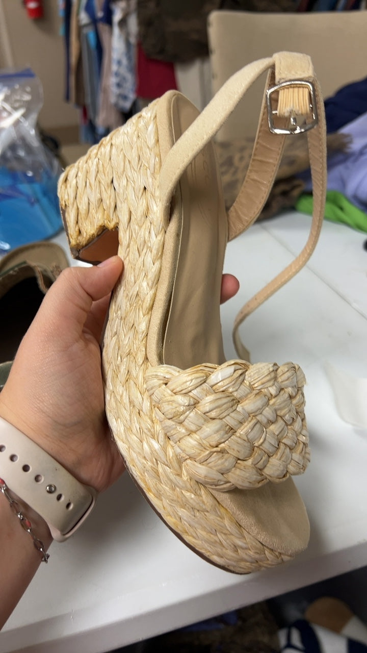 Sandals 8 Beige