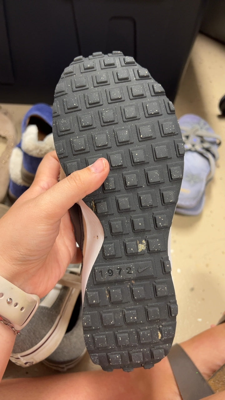 Nike Sneakers 9 Beige and Black