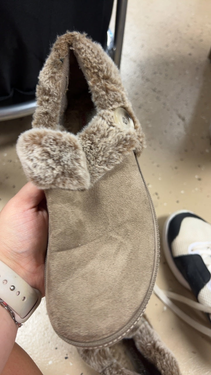 Sketchers Slippers 7 Beige