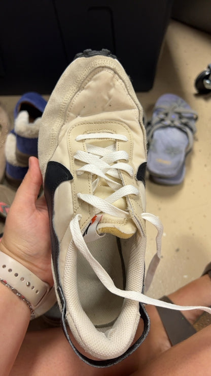 Nike Sneakers 9 Beige and Black