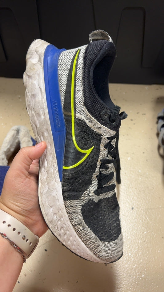 Nike Sneakers Mens 11 Black, Gray, Yellow, White