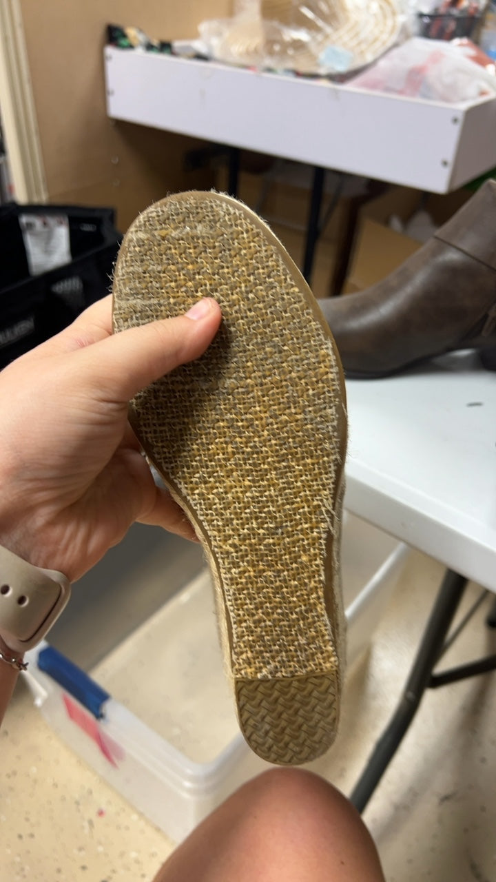 Toms Espadrille 7.5 Beige