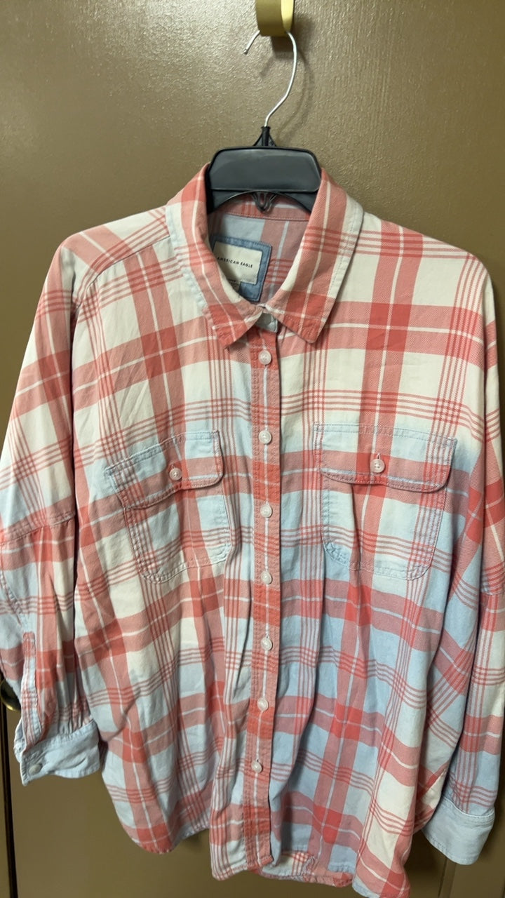 American Eagle Shirt Small Coral and white
