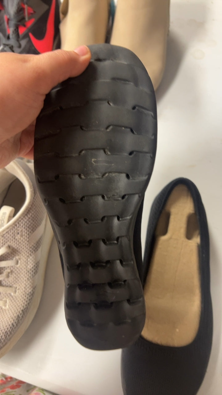 Flats 8 Black