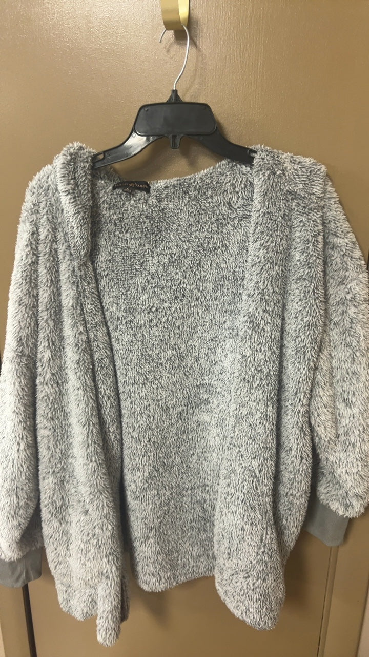 Famous Sweater Large Gray