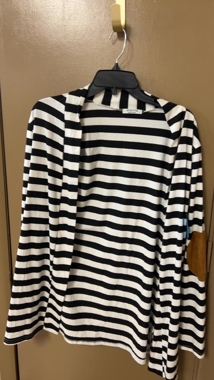 ANGVNS Shirt Large Black and white