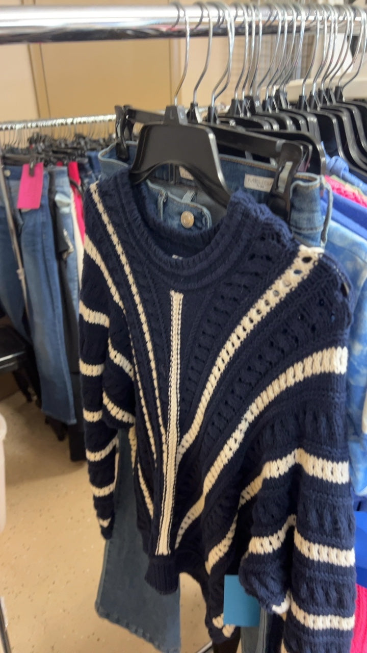 Sweater Small Navy blue and white
