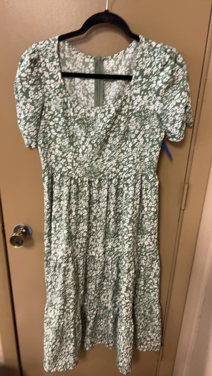 Dress Large Green and white
