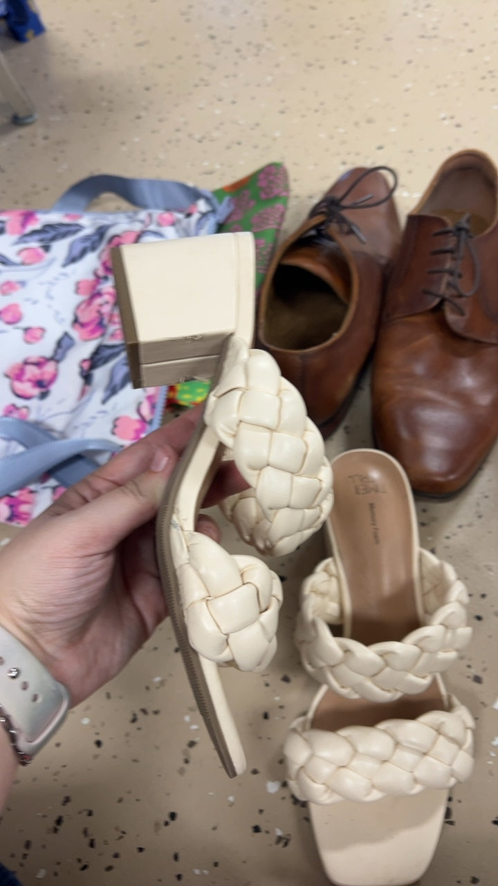 Time & Tru Shoes 7 Cream/Beige