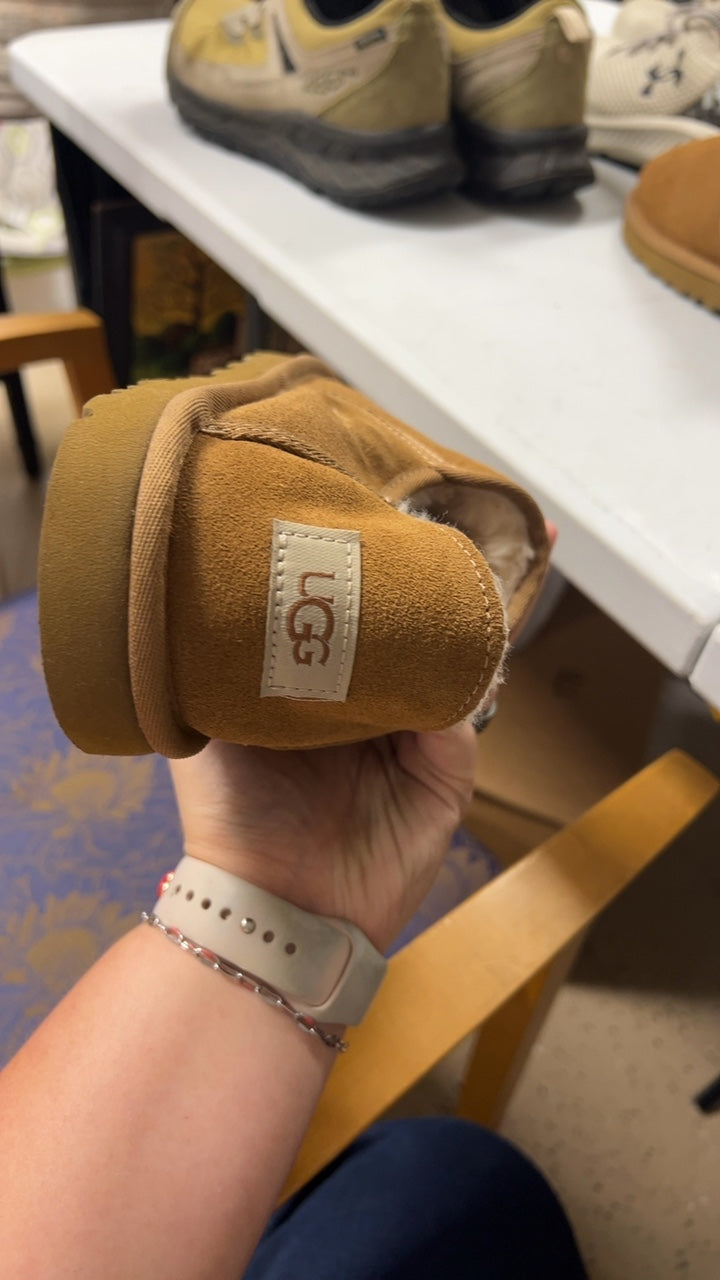 UGG Shoes Mens 10 Tan