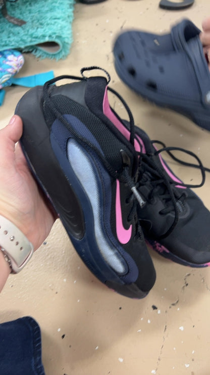 Nike Sneakers 6.5 youth Black, Pink, Blue