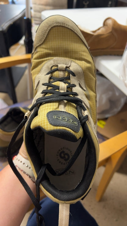 KEEN Sneakers 10.5 Yellow and beige