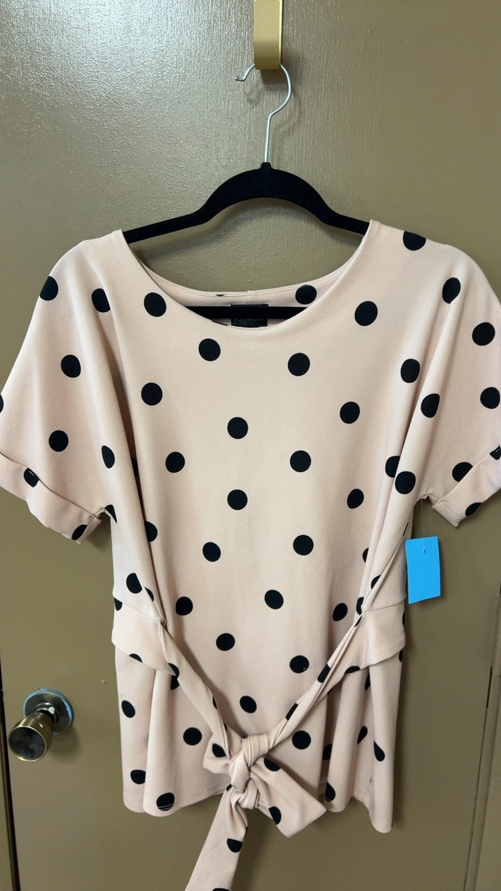 T-Shirt Large Cream with Black Polka Dots