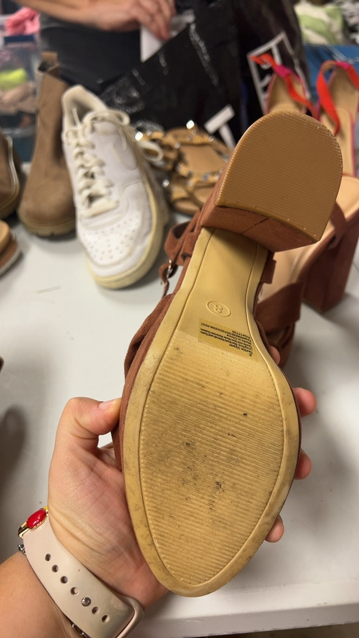 Sandals 8 Brown