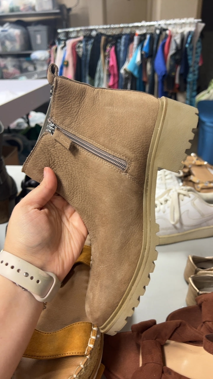 Boots 8 Beige