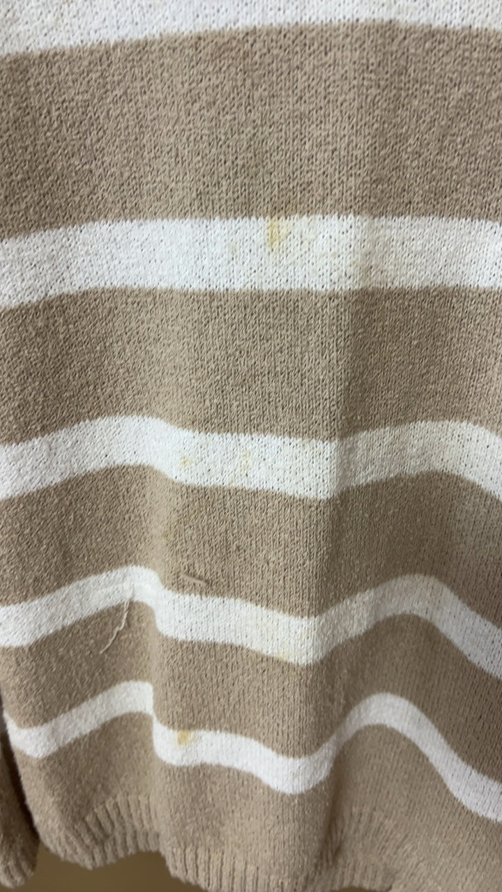 2 piece set Large Beige and White stain