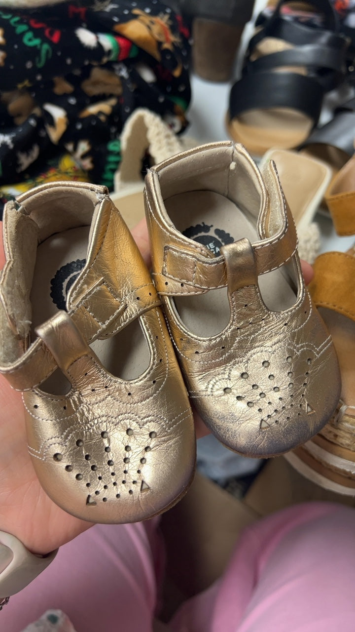 Baby Shoes Gold